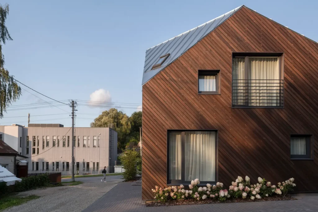 1-13-1.jpg1_-1-scaled